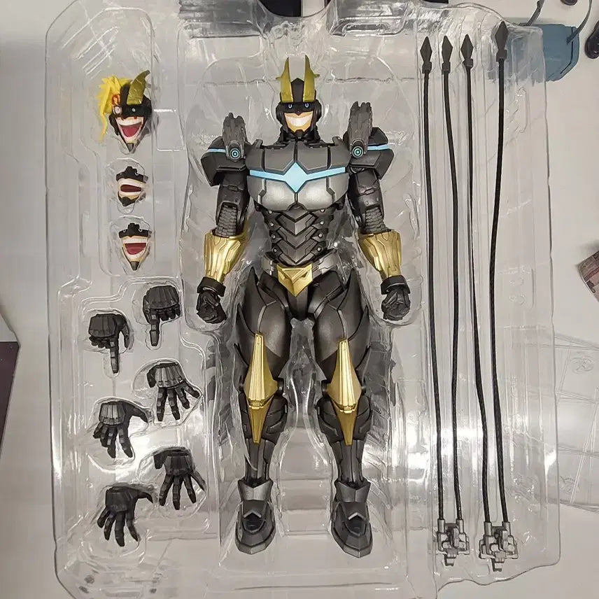 [BUNJANG] Bandai Tamashii Nations My Hero Academia Armored All Might Action Figure (Unsealed) / SHF 나히아 아머드 올마이트 개봉양품