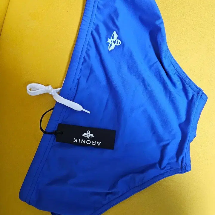 [BUNJANG] ARONIK Blue Triangle Brief Swimsuit / ARONIK 삼각 브리프 수영복 파랑