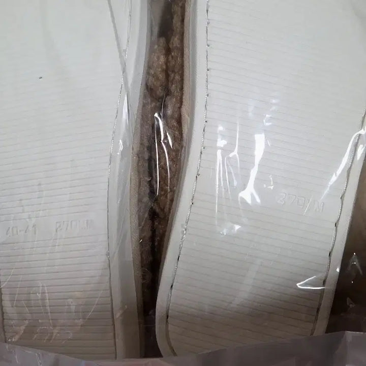 [BUNJANG] Maru is a Dog Fur Slippers (270 Free Size) Sealed / 마루는 강쥐 퍼 슬리퍼 미개봉