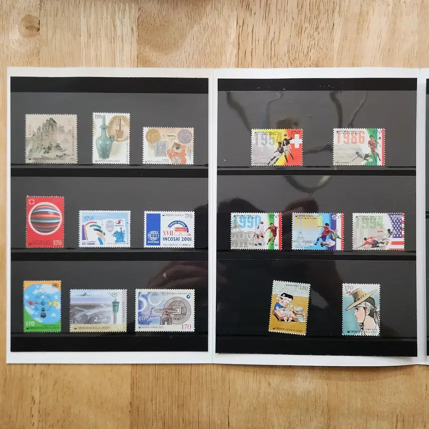 [BUNJANG] 2001 Korean Stamp Album / 2001 한국의 우표첩