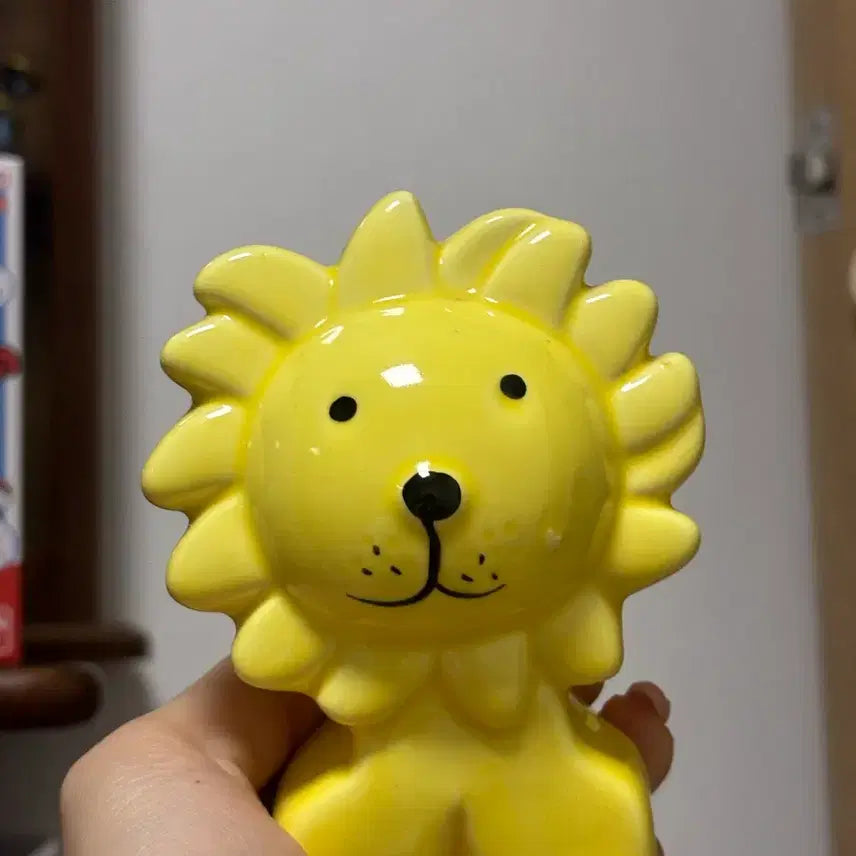 [BUNJANG] Miffy Lion Ceramic Piggy Bank / 미피 사자 도자기 저금통