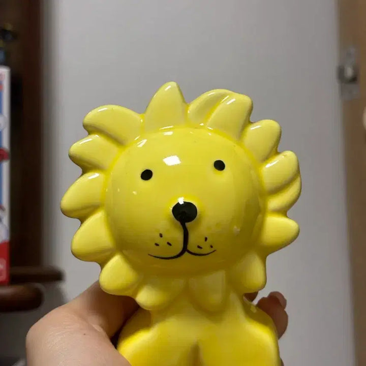 [BUNJANG] Miffy Lion Ceramic Piggy Bank / 미피 사자 도자기 저금통