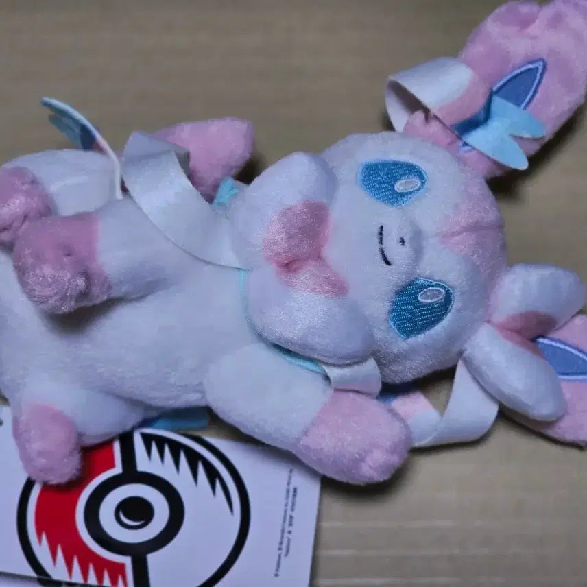 [BUNJANG] Pokemon Secret Forest Nymphia High Five Plush / 포켓몬 시크릿 포레스트 하이파이브 님피아