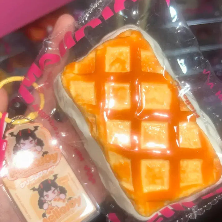 [BUNJANG] Melloyjoy Waffle Squishy (Renewed Version) / 멜로조이 리뉴얼 버전 와플 말랑이