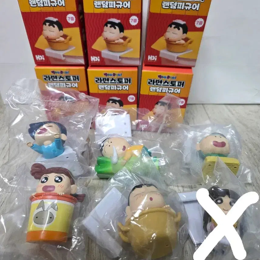 [BUNJANG] Crayon Shin-chan Ramen Stopper Figure Set (Excluding Suzi) / 짱구 라면스토퍼 (풀세트- 수지빼고)