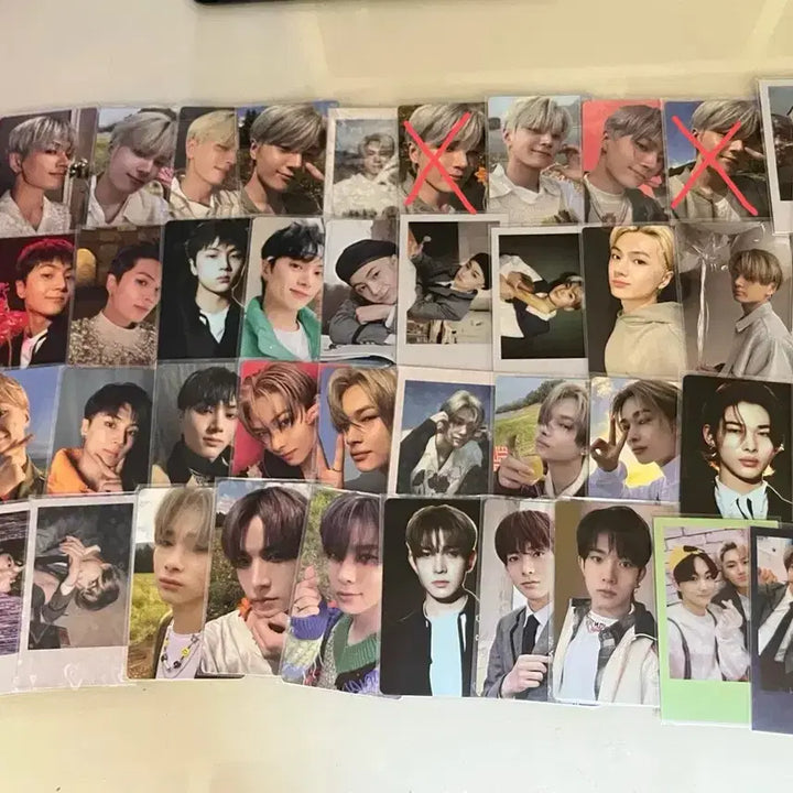 [BUNJANG] ENHYPEN Jay, Heeseung, Niki Bundle Set Photocards (42 pcs) + 2 Name Tags / (박종성 명찰 2개포함)엔하이픈 42장 일괄