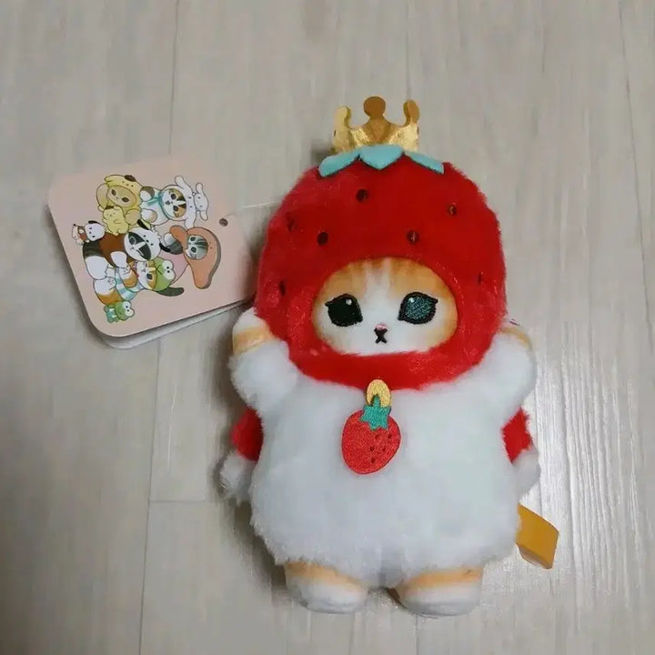 [BUNJANG] Sanrio Mofusand Strawberry King Mofusand Mascot Plush Keychain / 산리오 모프샌드 딸기 모후샌드 마스코트 인형 키링 모후산도