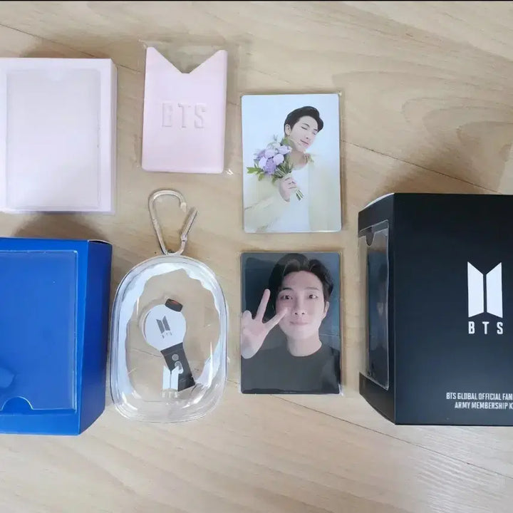 [BUNJANG] BTS ARMY Membership Kit Photocard Set Bundle / 덤 있어요)방탄 아미 멤버십 기프트 포카 army membership 세