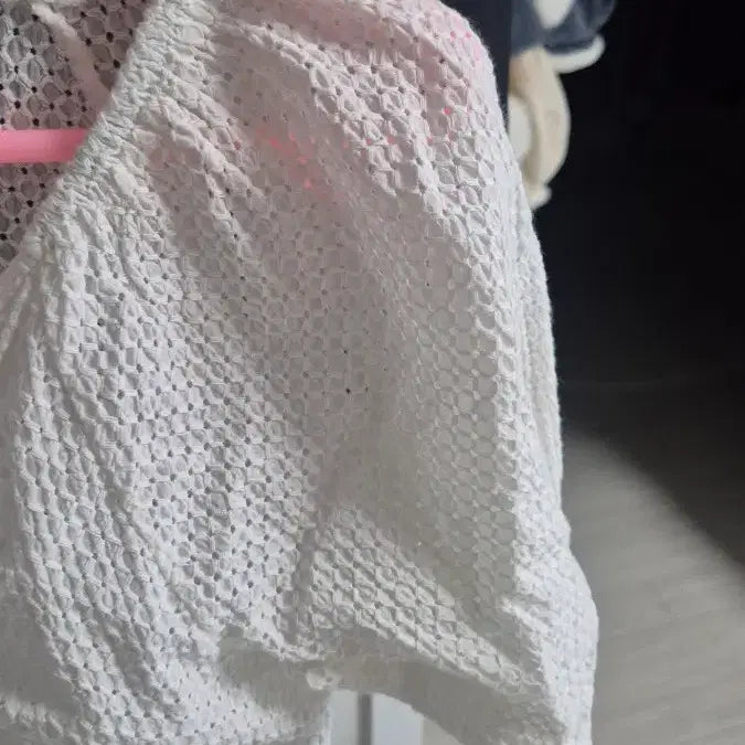 [BUNJANG] White Shirred Crop Short-Sleeve Blouse / 화이트 셔링 크롭 반팔 블라우스
