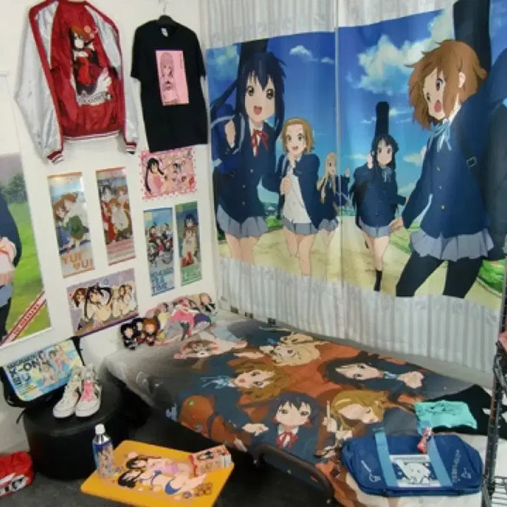 [BUNJANG] K-ON! Bed Sheet Set - Mio Akiyama, Yui Hirasawa, Ritsu Tainaka, Tsumugi Kotobuki / >7일까지<케이온 침대 시트 양도합니다 미오 아즈사 유이 리츠 무기
