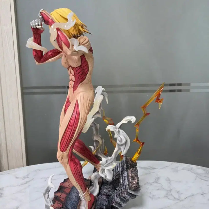 [BUNJANG] Attack on Titan Female Titan Limited Edition Resin Figure / 진격의거인 진격거 WM 여성형거인 애니 한정판 레진피규어