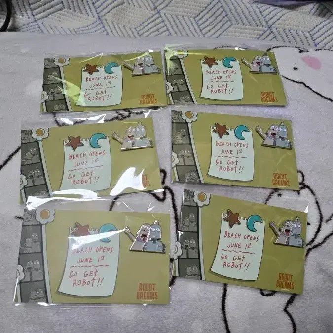 [BUNJANG] Robot Dream Beach Opening Commemorative Goods Package Dog &amp; Robot Snap Badge / 로봇 드림 해변 개장 기념 굿즈 패키지 도그 &amp; 로봇 찰칵 뱃지 팝니다