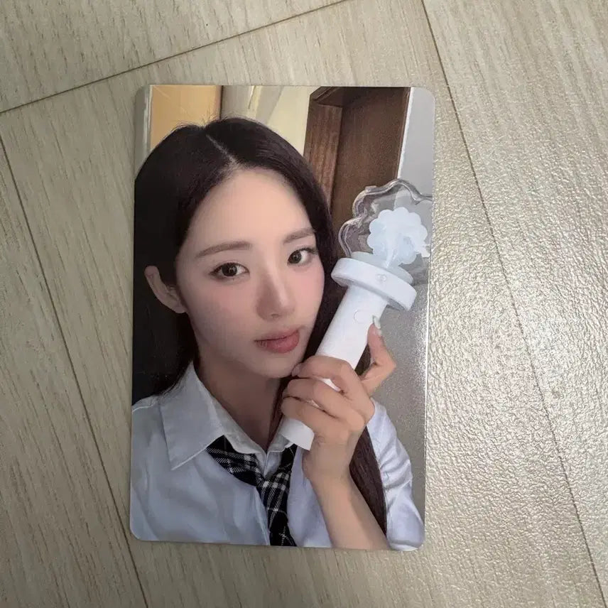 [BUNJANG] fromis_9 Park Ji-won Lightstick Photocard / 프로미스나인 박지원 응원봉 포카 팔아요
