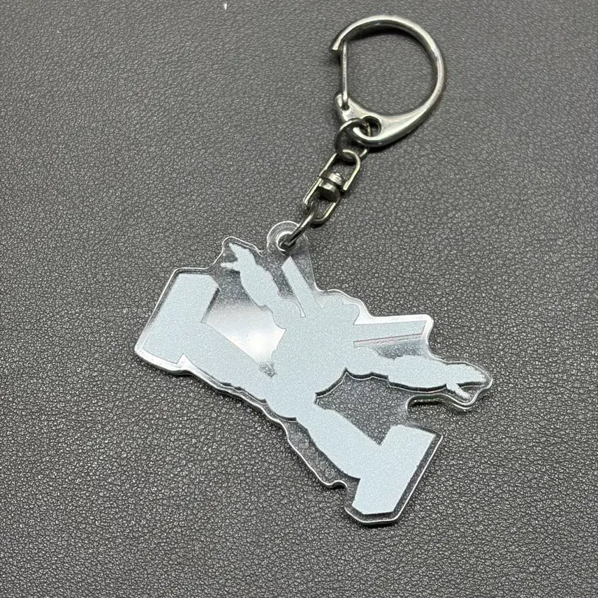[BUNJANG] Crayon Shin-chan Gundam Robot Acrylic Keychain (Authentic, Vintage) / 짱구는못말려 건담로봇 아크릿 키링 정품