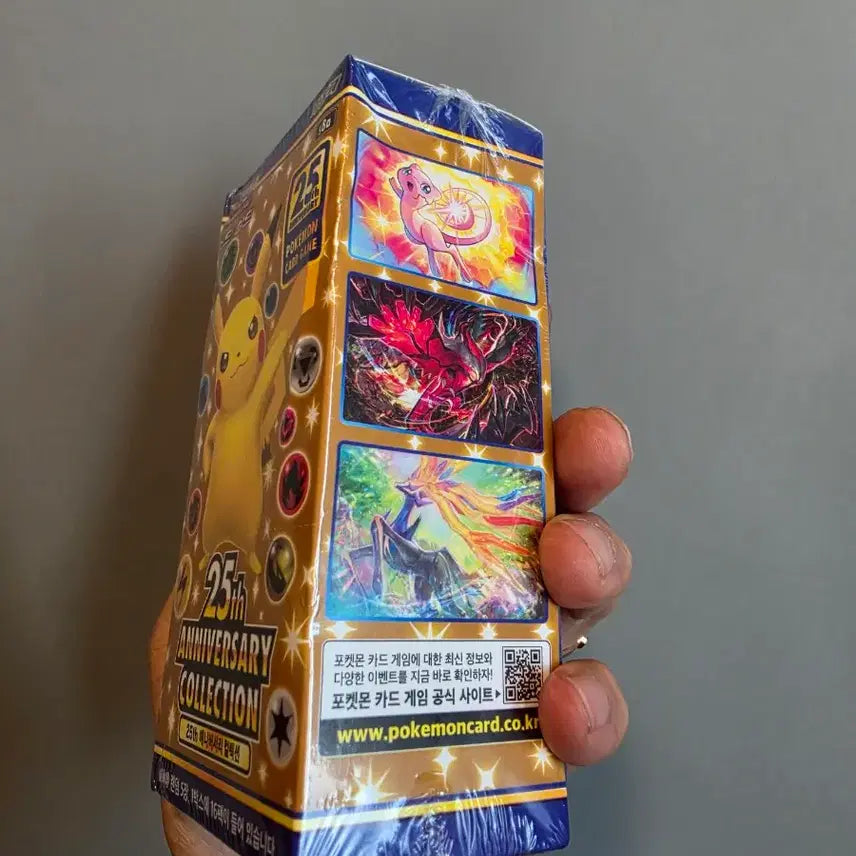 [BUNJANG] Pokemon 25th Anniversary Collection Box / 포켓몬 카드 25주년박스 애니버서리 컬렉션