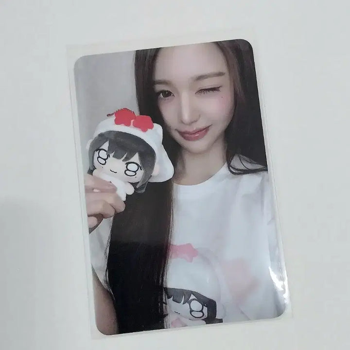 [BUNJANG] IVE Jang Wonyoung Fan Concert MD T-Shirt Photocard / 아이브 장원영 포카 팬콘 엠디 티셔츠 팬콘서트 MD 리바이브