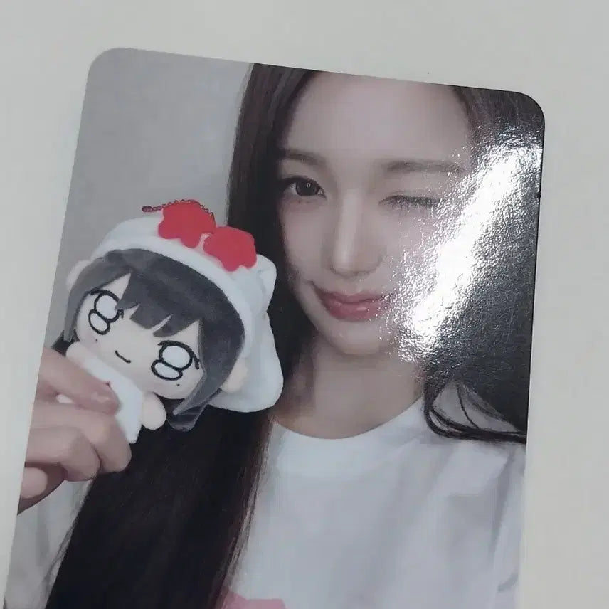 [BUNJANG] IVE Jang Wonyoung Fan Concert MD T-Shirt Photocard / 아이브 장원영 포카 팬콘 엠디 티셔츠 팬콘서트 MD 리바이브