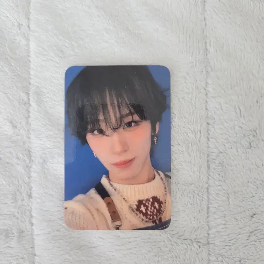 [BUNJANG] XLOV Lucky Draw Photocard Cafe Ver. / XLOV 엑스러브 하루 미공포(카페ver)