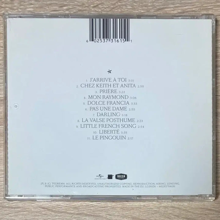 [BUNJANG] Carla Bruni Little French Songs CD / 카를라 브루니 - Little French Songs CD 판매