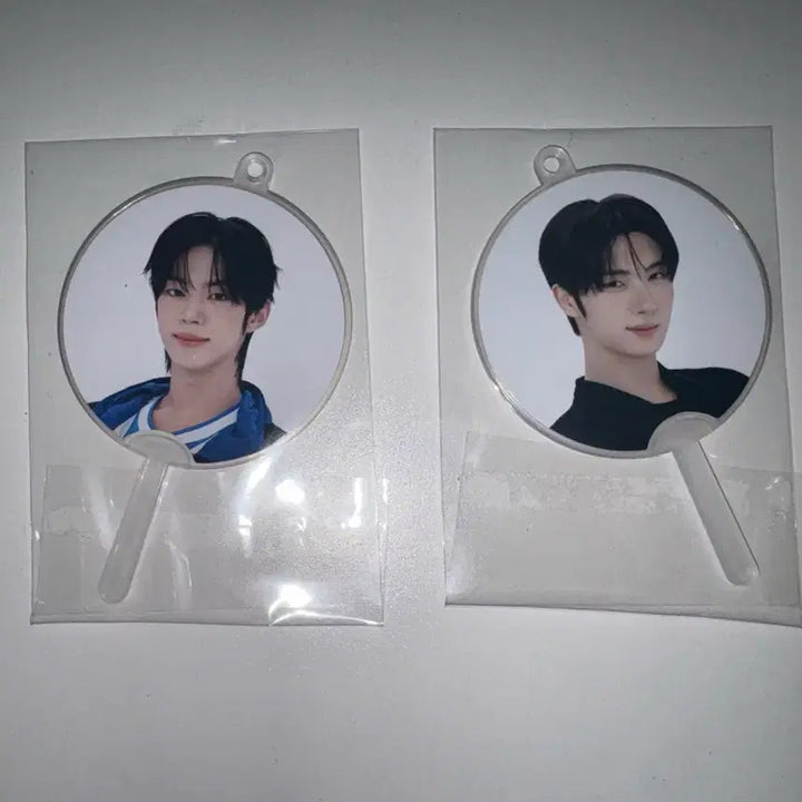 [BUNJANG] TWS 2nd Anniversary Seoul Fanmeeting Lucky Draw Mini Uchiwa / 투어스 2주년 서울 팬미팅 럭드 럭키드로우 미니 우치와 교환 양도