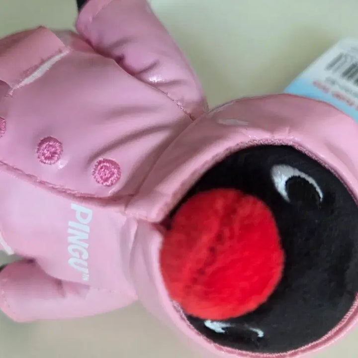 [BUNJANG] Pingu Pink Raincoat Keychain / 핑구 핑크색 우비 키링