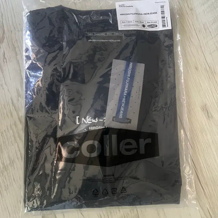 [BUNJANG] Koller x Hiroshi Fujiwara x NewJeans Short-Sleeve T-Shirt Black (Sealed) / 꼴레 히로시 후지와라 뉴진스 반팔 블랙 미개봉