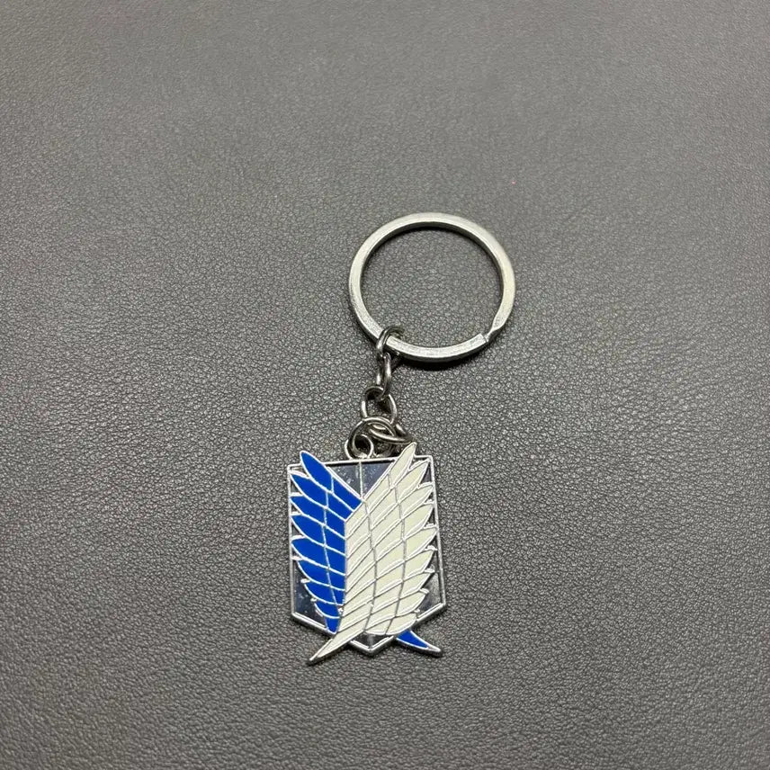[BUNJANG] Attack on Titan Wings of Freedom Keyring Vintage / 진격의거인 자유의날개 키링 빈티지