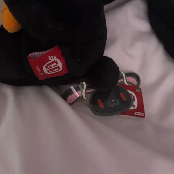 [BUNJANG] Gloomy Bear Carrot Plush - Medium Size / 당근 들고 있는 범용토끼 글루미베어 중형 인형