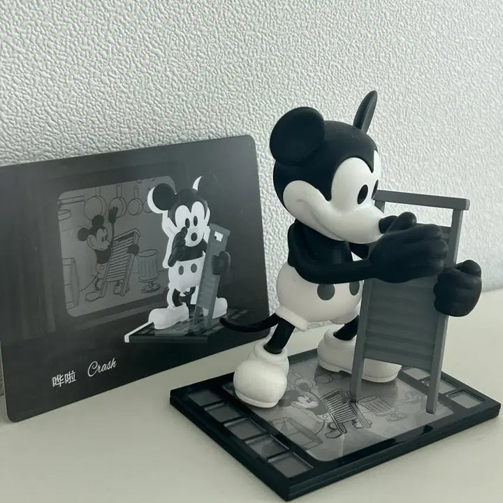 [BUNJANG] Pop Mart Mickey Mouse Vintage Style Figure / 팝마트 미키카우스 피규어