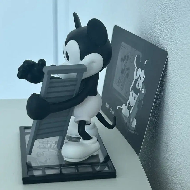[BUNJANG] Pop Mart Mickey Mouse Vintage Style Figure / 팝마트 미키카우스 피규어
