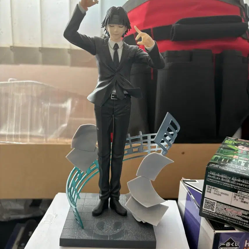 [BUNJANG] Hunter x Hunter Chrollo Lucilfer Requiem Figure / 헌터헌터 클로로 루실후르 레퀴엠 피규어