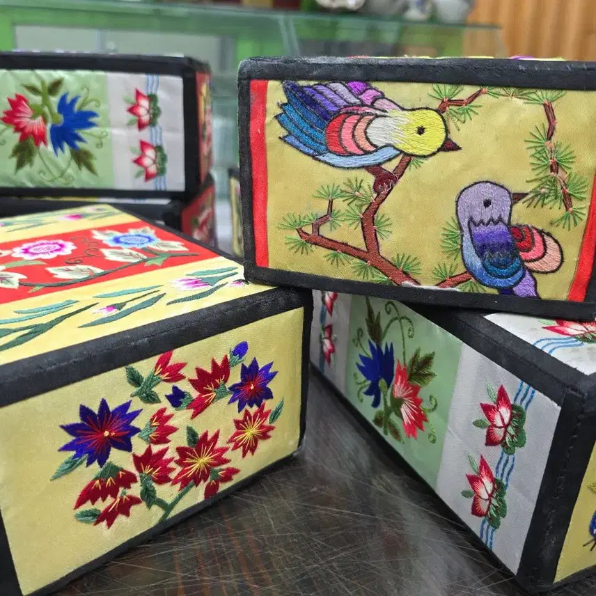 [BUNJANG] Embroidered Folk Pillow Bundle Set (6 pieces) / 민속품 자수 베개 6점 일괄 골동품