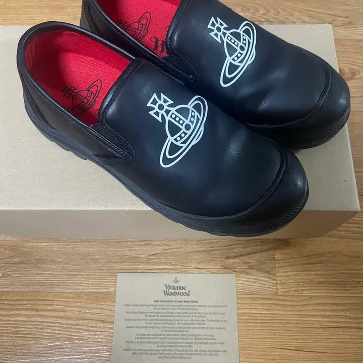[BUNJANG] Vivienne Westwood Leather Slip-on Shoes Size 36 / 비비안웨스트우드 레더슬립온 36