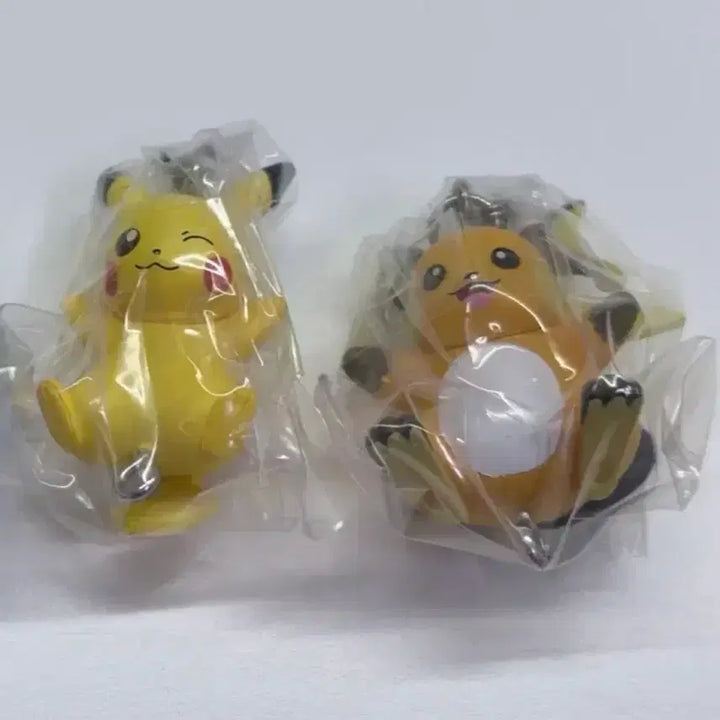[BUNJANG] Pokemon Connect Mascot Figure Gacha Keyring Pikachu &amp; Raichu Set / 포켓몬스터 연결 마스코트 피규어 가챠 키링 피카츄 라이츄 2개일