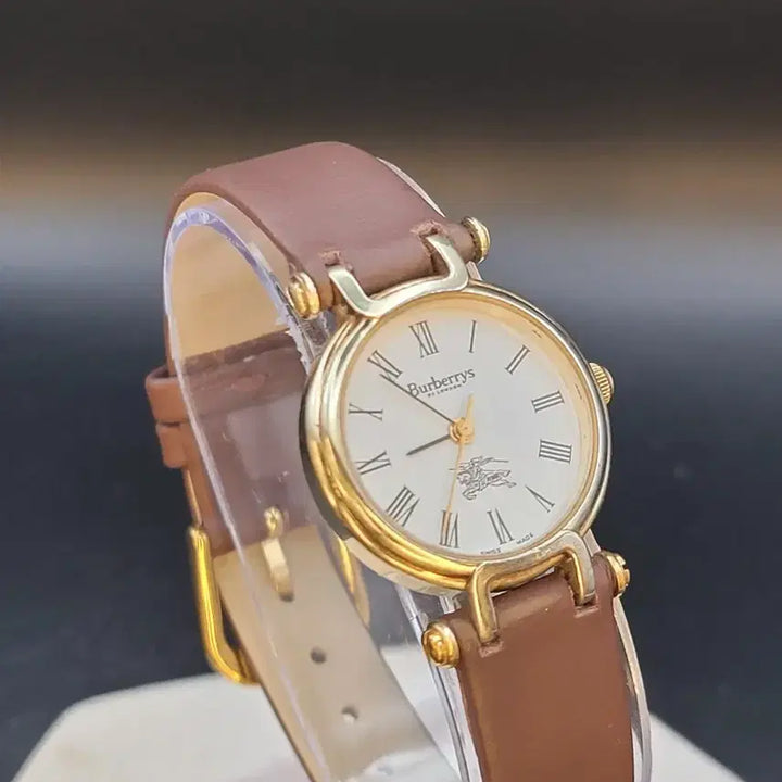 [BUNJANG] Burberry London Gold Plated Vintage Leather Strap Watch / 버버리 시계 가죽 스트랩 금장 빈티지