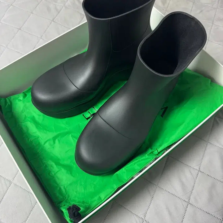 [BUNJANG] Bottega Veneta Puddle Boots Black / [42] 보테가베네타 퍼들부츠 블랙