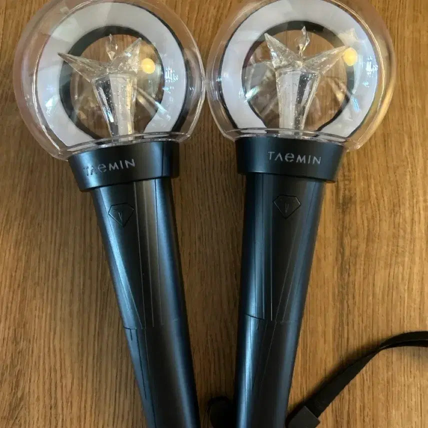 [BUNJANG] SHINee Taemin Official Lightstick / 샤이니 태민 공식 응원봉