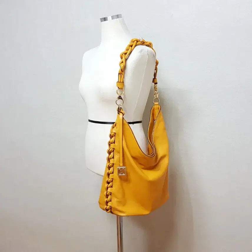 [BUNJANG] COCCINELLE Leather Hobo Bag / Shoulder Bag / 코치넬레 COCCINELLE 소가죽 호보백/숄더백 새것수준