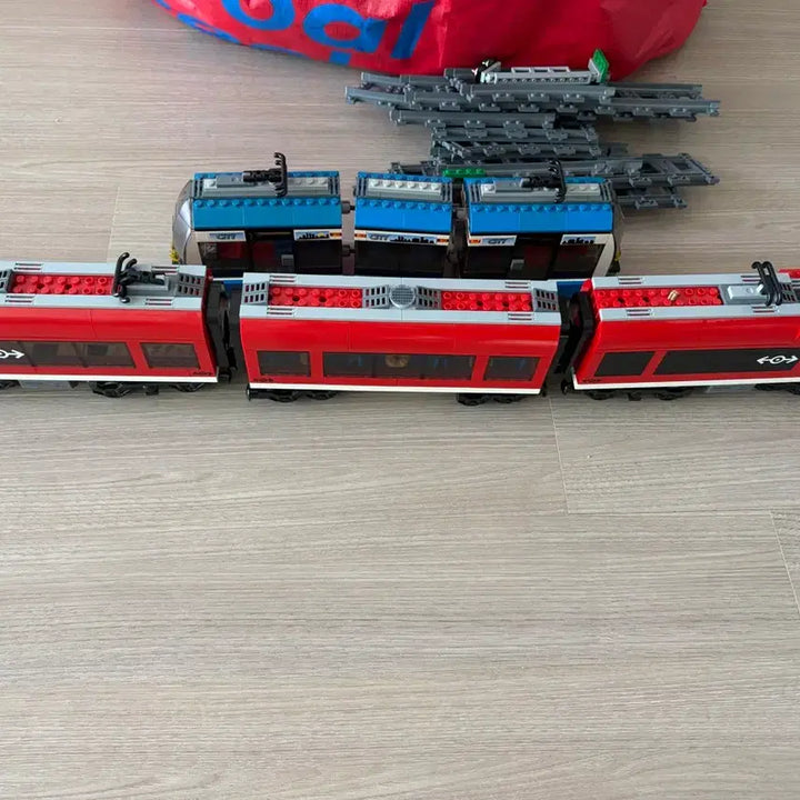 [BUNJANG] LEGO Genuine Train Set (2 Trains) &amp; Tracks Bulk Lot / 레고 정품 기차 2대 +레일등 벌크 일괄