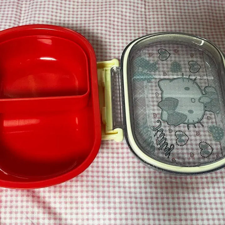 [BUNJANG] 13th Anniversary Classic Hello Kitty Lunch Box / 고전헬로키티 도시락 보관함