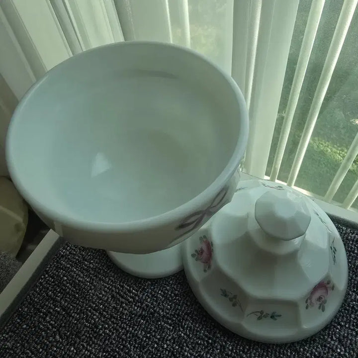 [BUNJANG] Westmoreland Ribbon Milk Glass Candy Compote Set / 빈티지 밀크글라스 리본 캔디 컴포트 세트