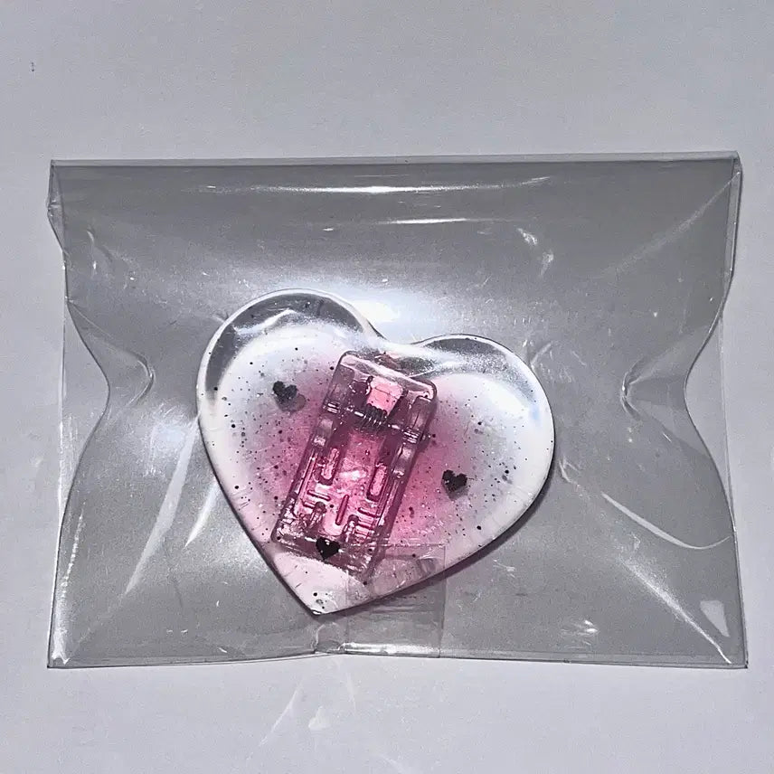 [BUNJANG] Haefl Shop Heart Transparent Pearl Acrylic Clip / 해플샵 하트 투명 펄 아크릴 집게