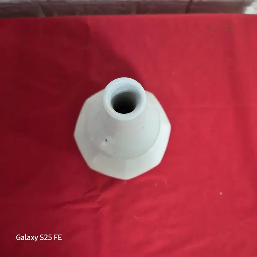 [BUNJANG] White Porcelain Octagonal Two-Tier Vase / 백자8각2단병