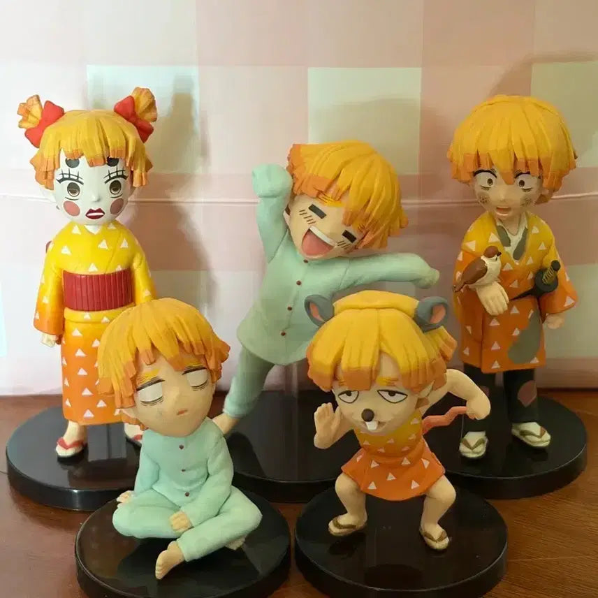 [BUNJANG] Demon Slayer Zenitsu World Collectable Figure / 상자O 귀멸의칼날 젠이츠 월드콜렉터블 피규어