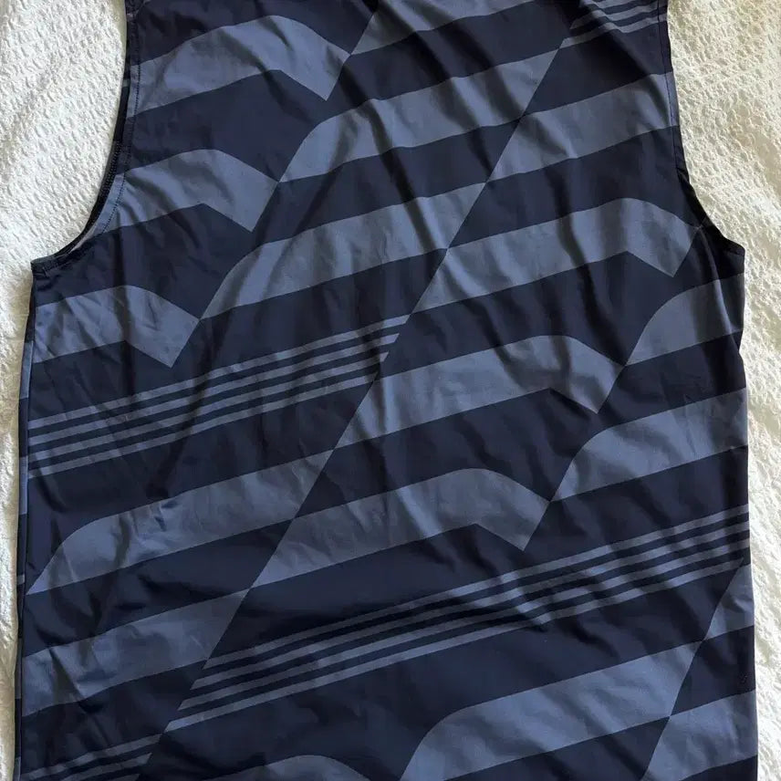 [BUNJANG] Lotte Giants Sleeveless Training Top - Size 110 / 롯데자이언츠 민소매 나시