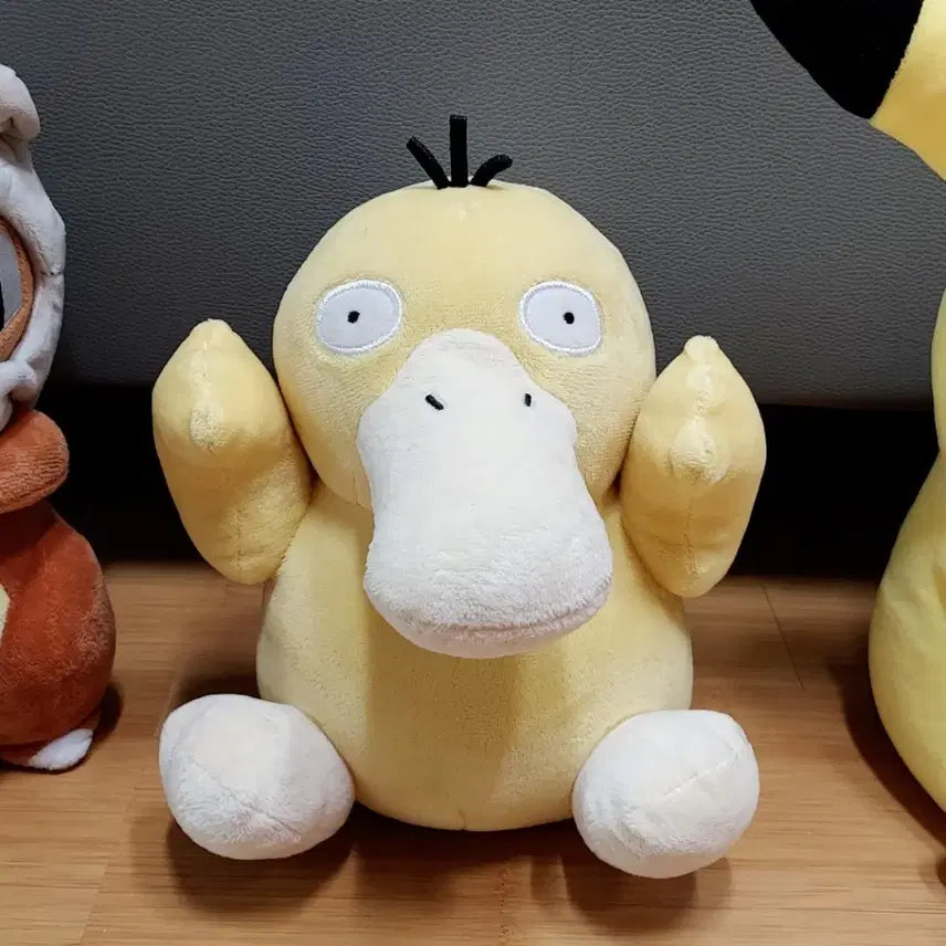 [BUNJANG] Pikachu, Psyduck, and Cubone Plush Dolls / 피카츄, 고라파덕, 탕구리 인형 각각 판매(종류별 가격 다름)