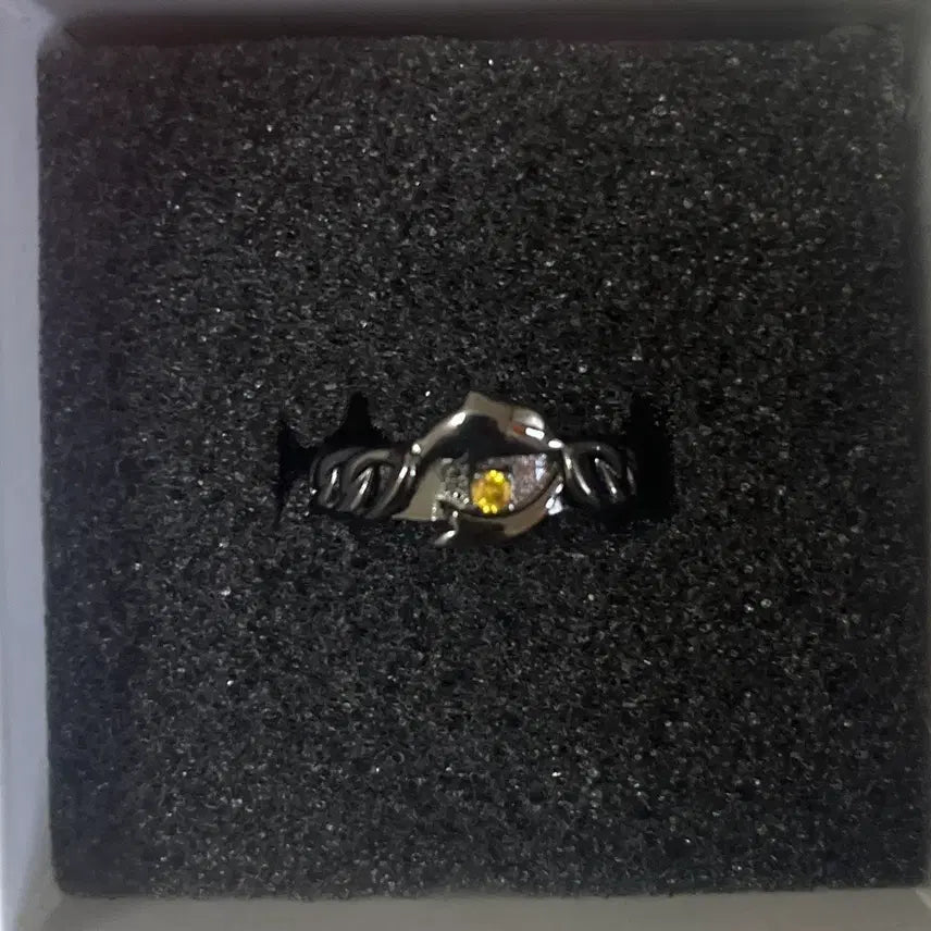 [BUNJANG] Blue Lock Isagi &amp; Bachira Character Rings Set / 블루록 이사기, 바치라 반지 팝니다