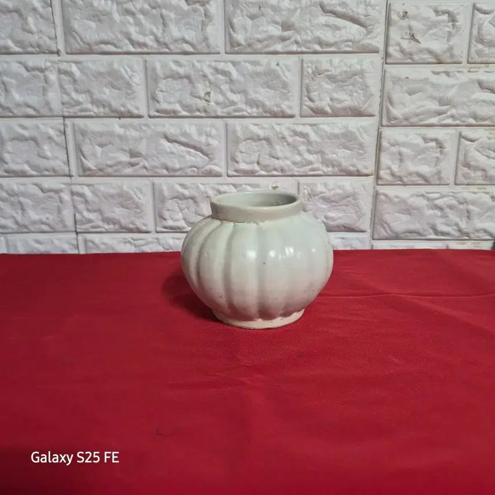[BUNJANG] White Porcelain Incised Pattern Jar / 백자 골문양 호