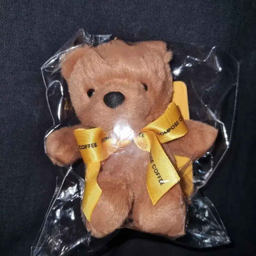 [BUNJANG] Compose Coffee x V (BTS) Bear Plush Keychain / 컴포즈커피 방탄 뷔 곰돌이 인형 키링