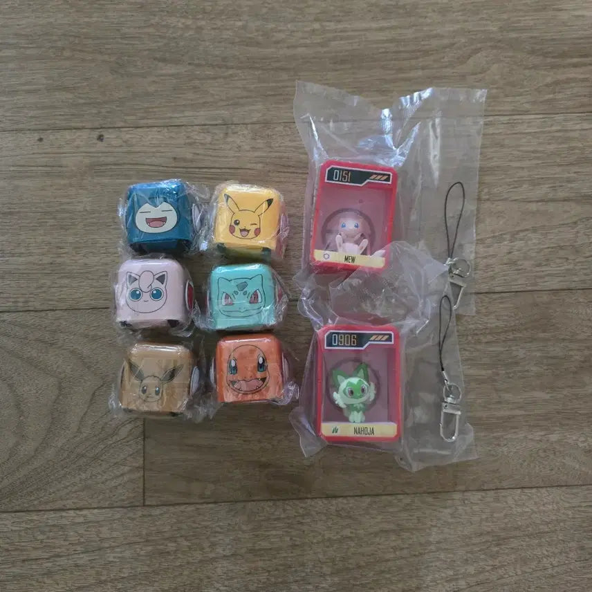 [BUNJANG] Pokemon Cube 6 Types + Pokemon Keyring 2 Types Set / [8종] 포켓몬 큐브6종 + 포켓몬 키링 2종